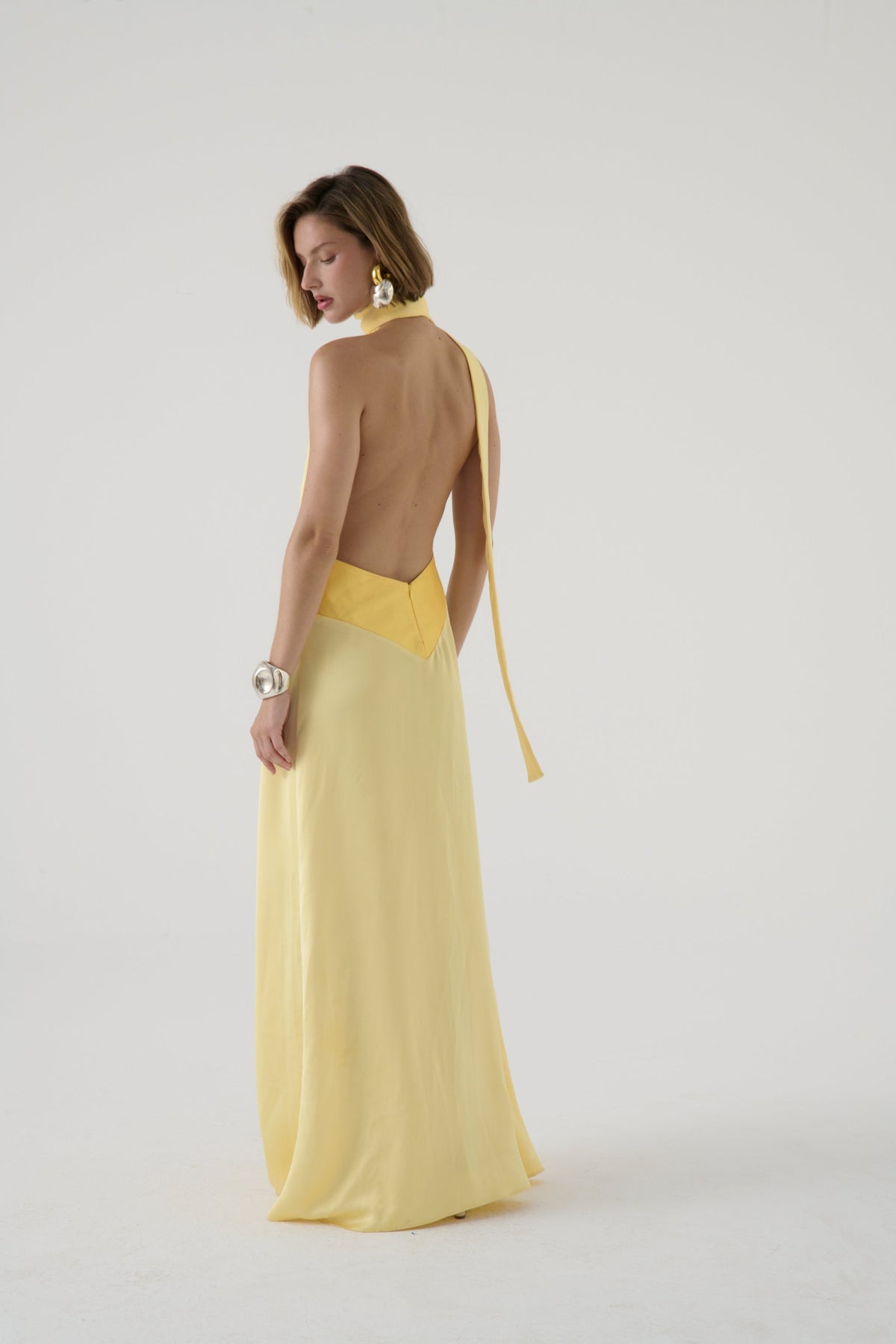 Vestido La Emperifollá en amarillo mantequilla