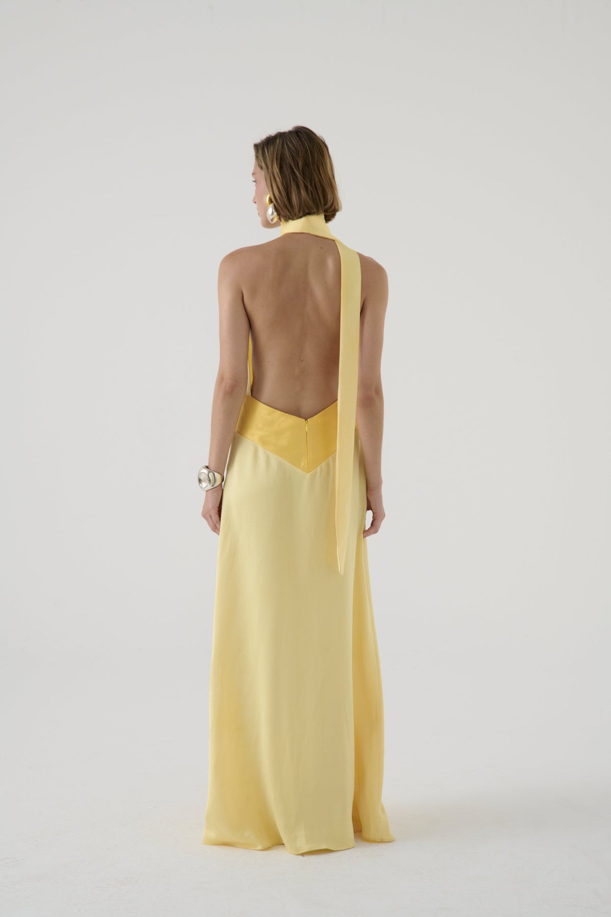 Vestido La Emperifollá en amarillo mantequilla