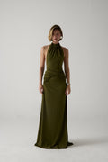 Vestido halter La Salsera en verde oliva