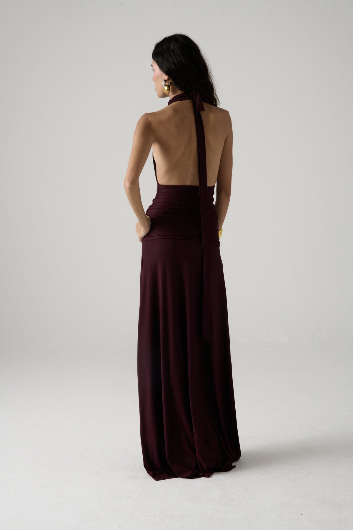 Vestido halter La Salsera en burdeos