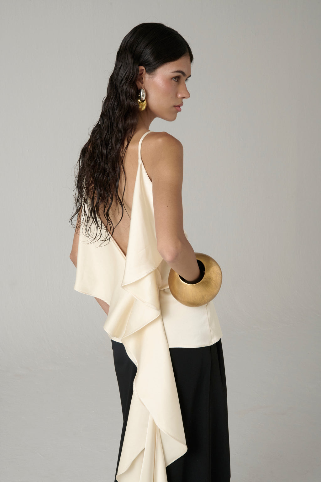 Blusa cruzada La Movidita en blanco roto