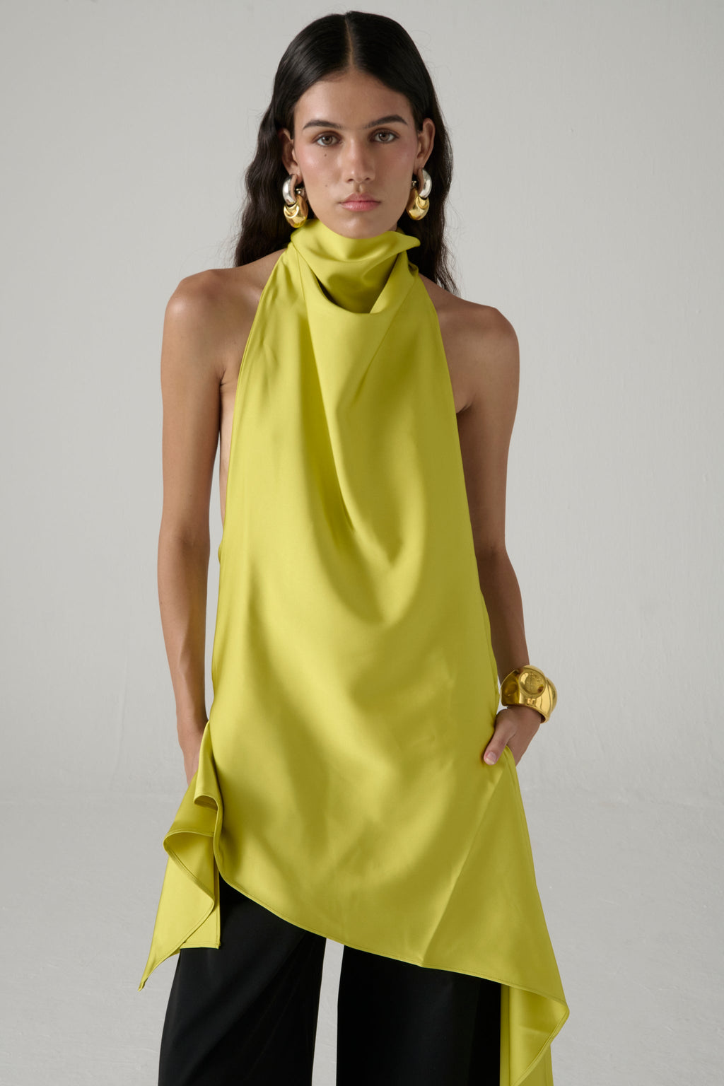 Blusa halter La Joyita en verde lima