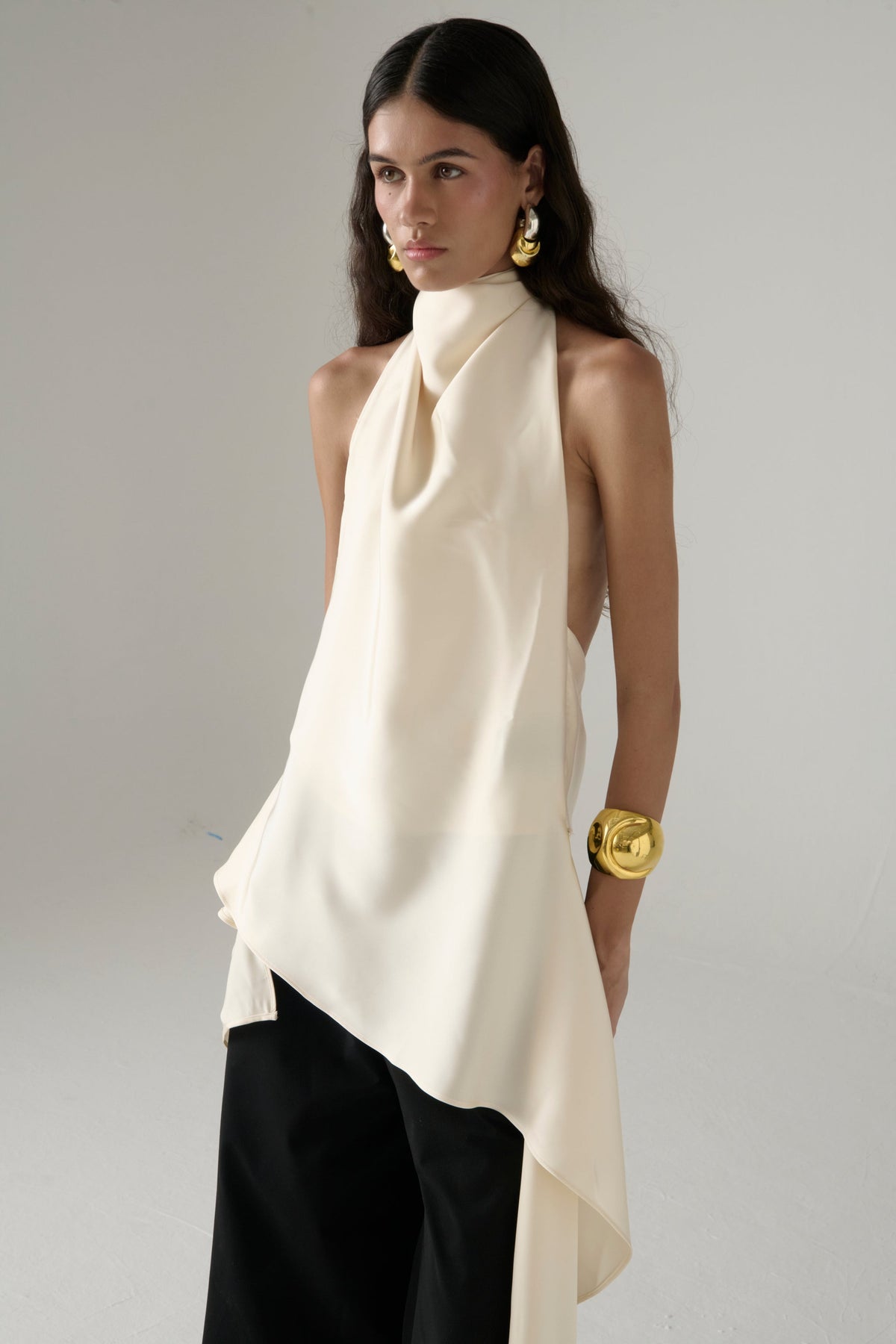 Blusa halter La Joyita en blanco roto