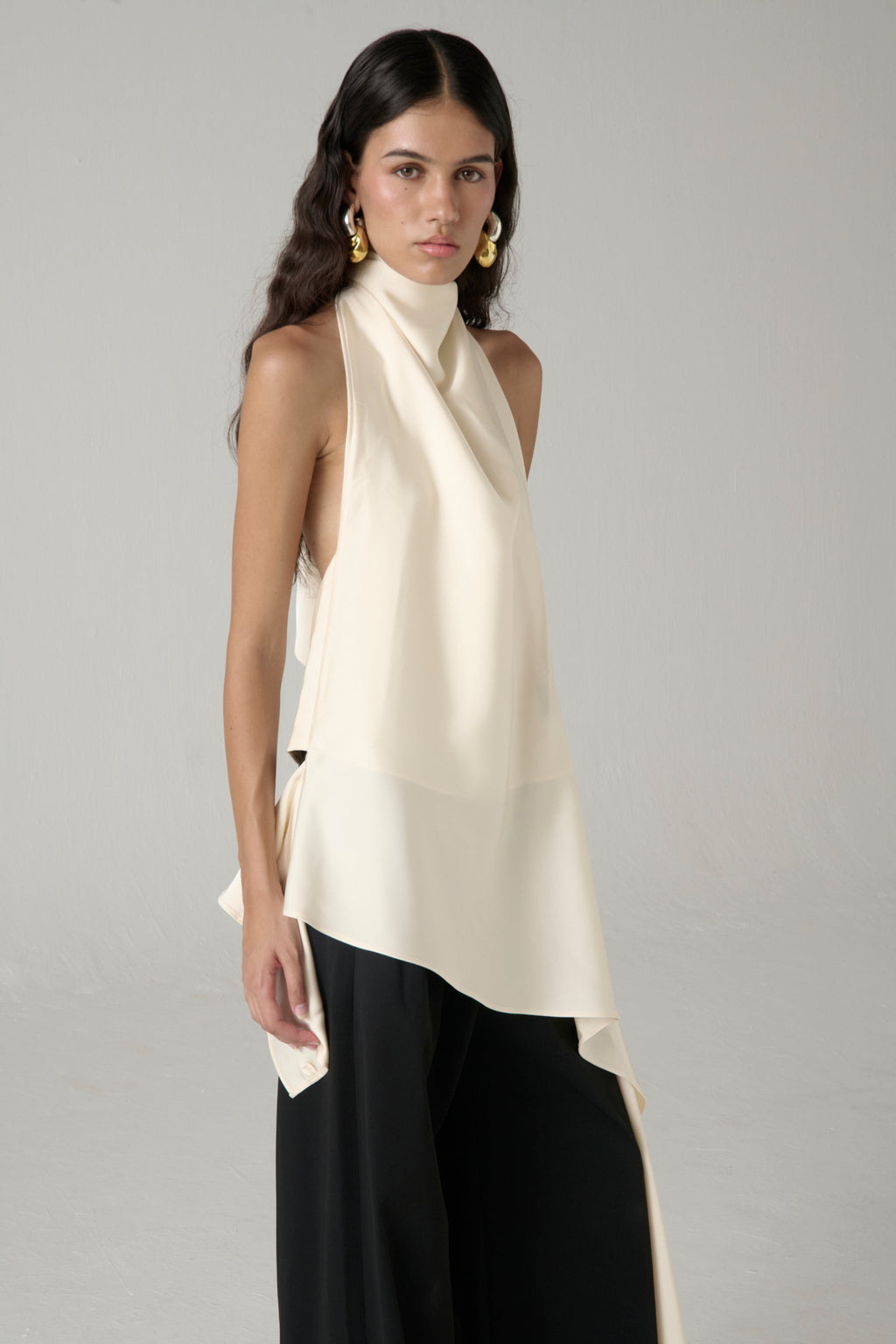 Blusa halter La Joyita en blanco roto