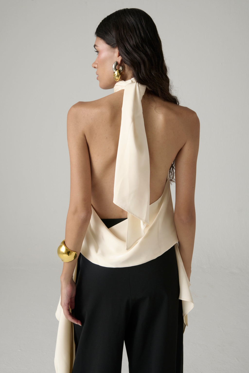 Blusa halter La Joyita en blanco roto