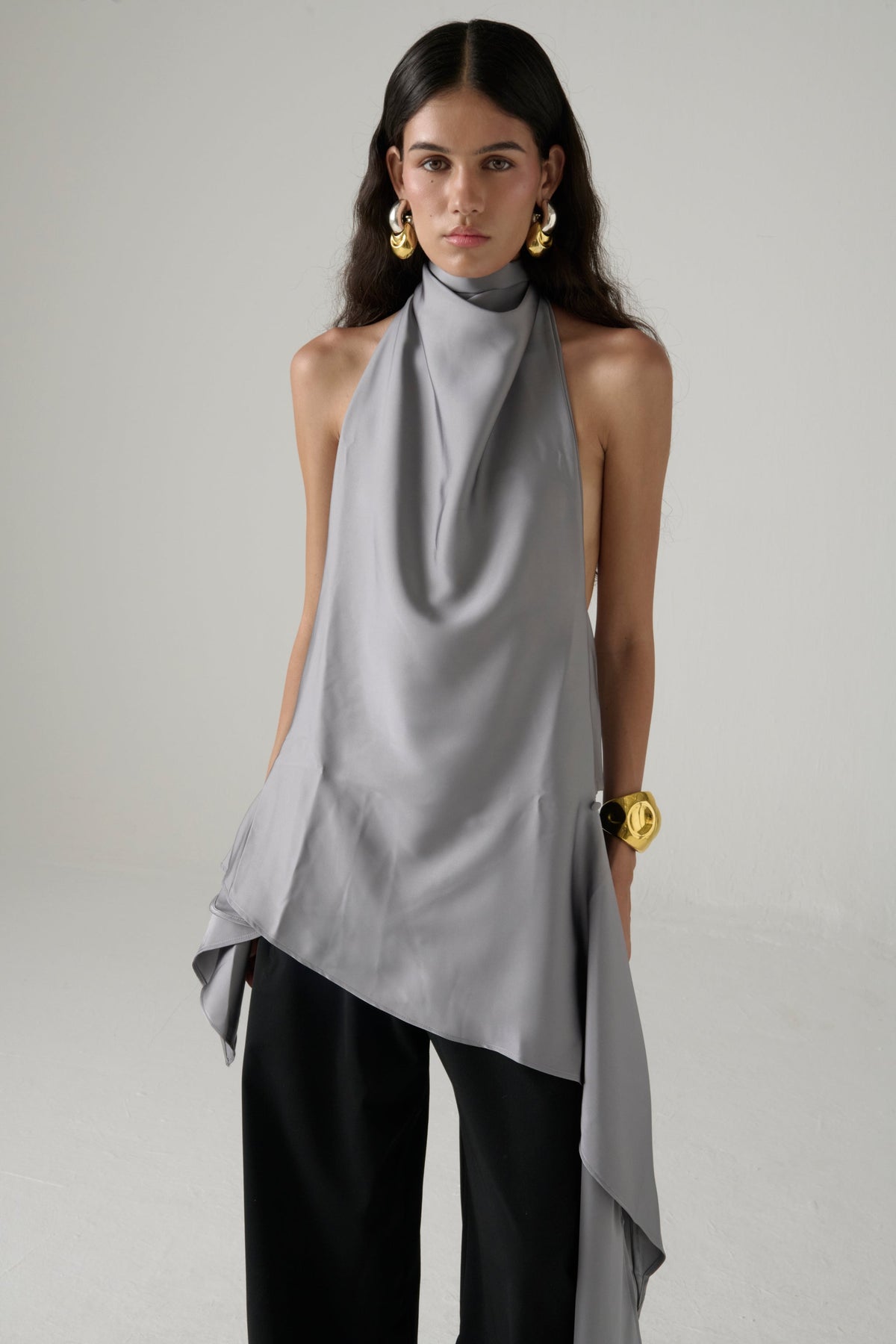Blusa halter La Joyita en azul petróleo