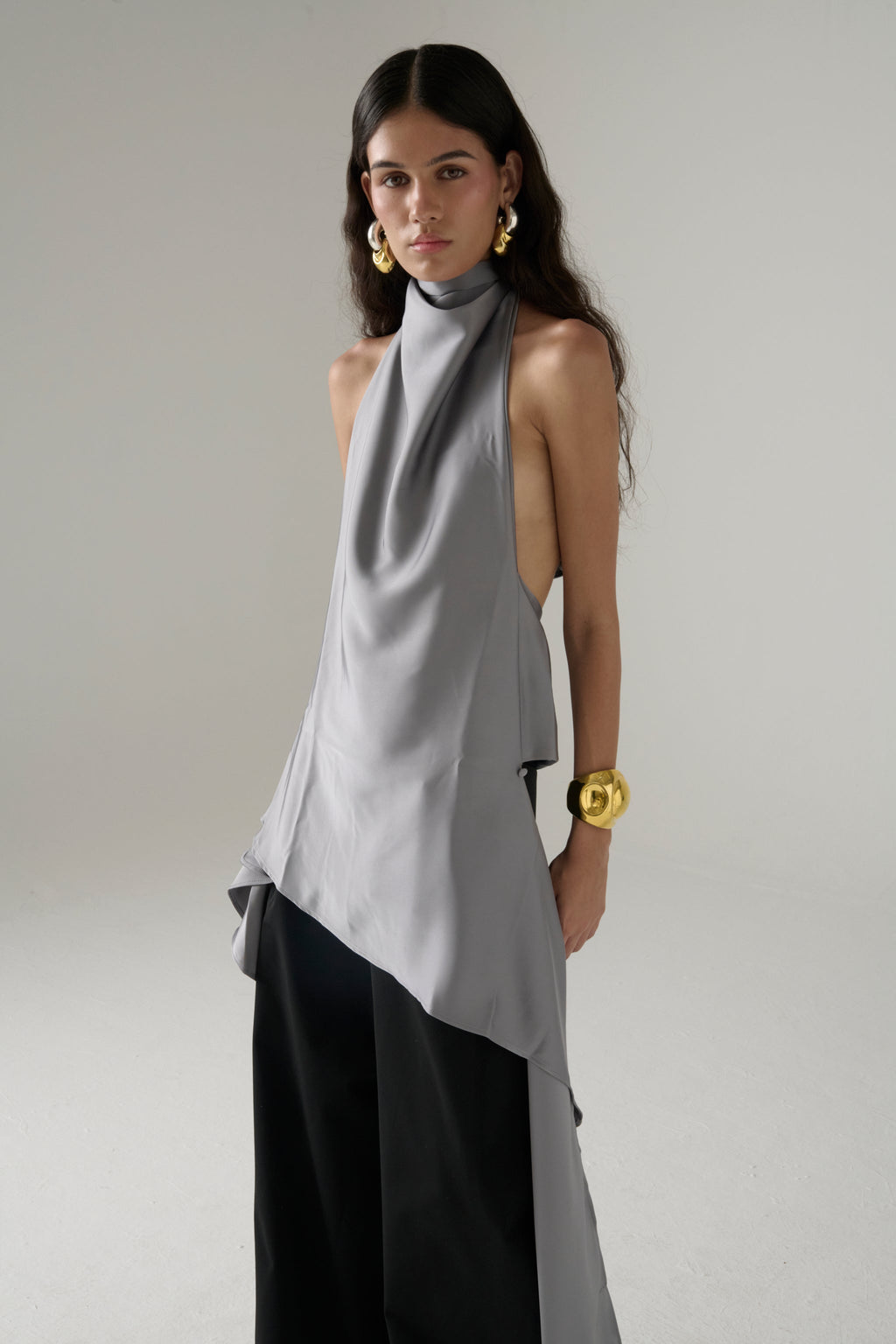 Blusa halter La Joyita en azul petróleo
