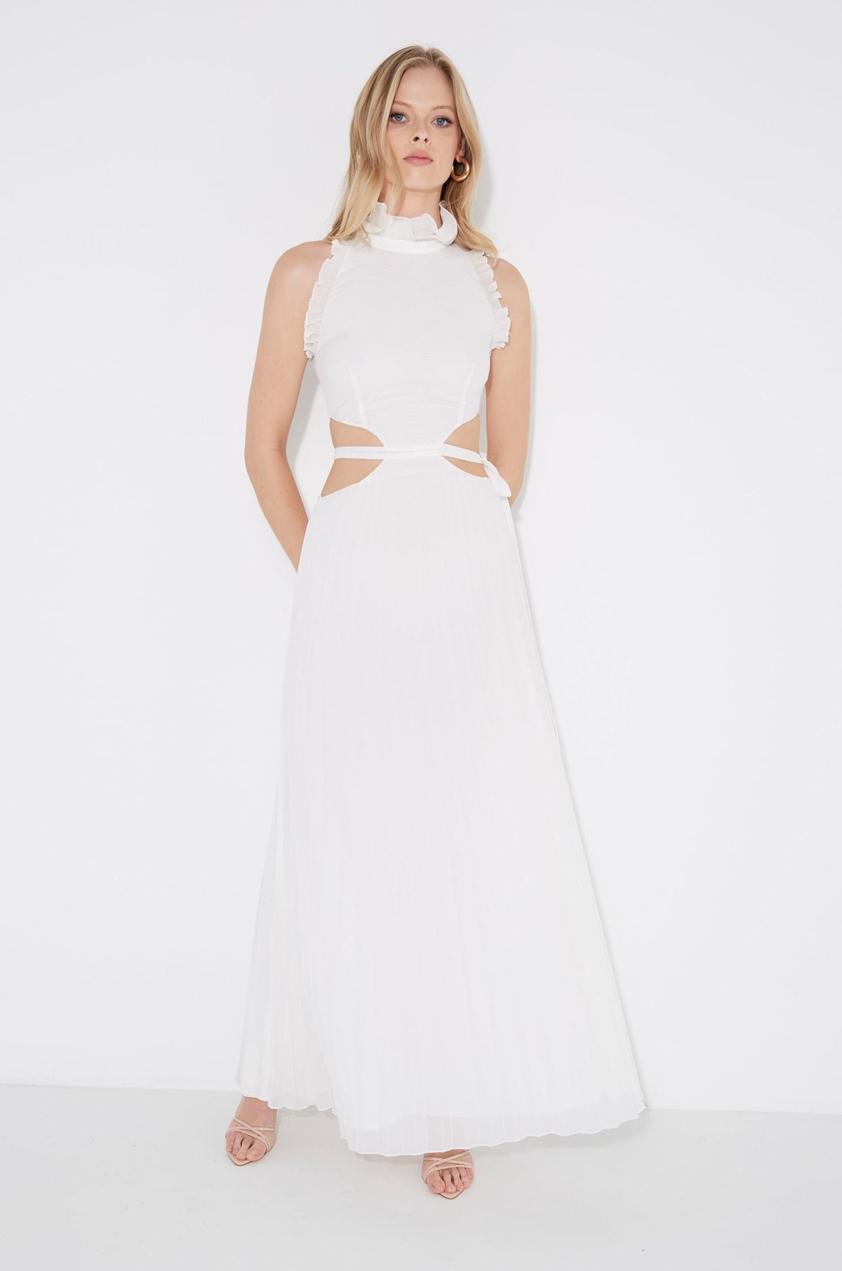 Vestido maxi Noya plisado con cut-out en la cintura