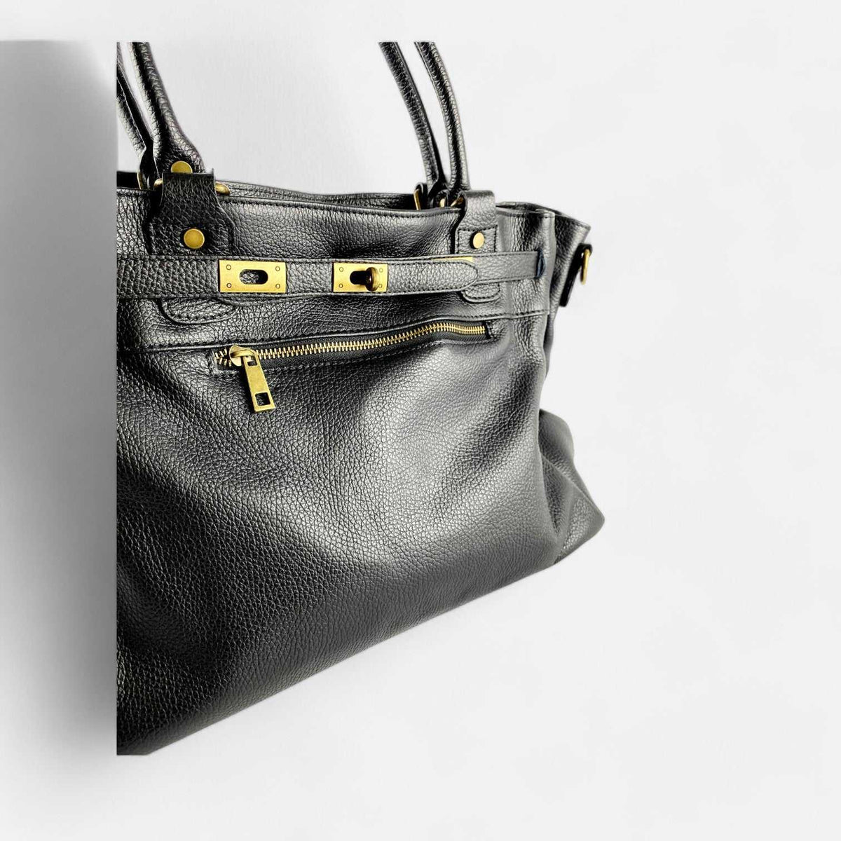 Bolso de trabajo negro de piel vacuna con cremallera