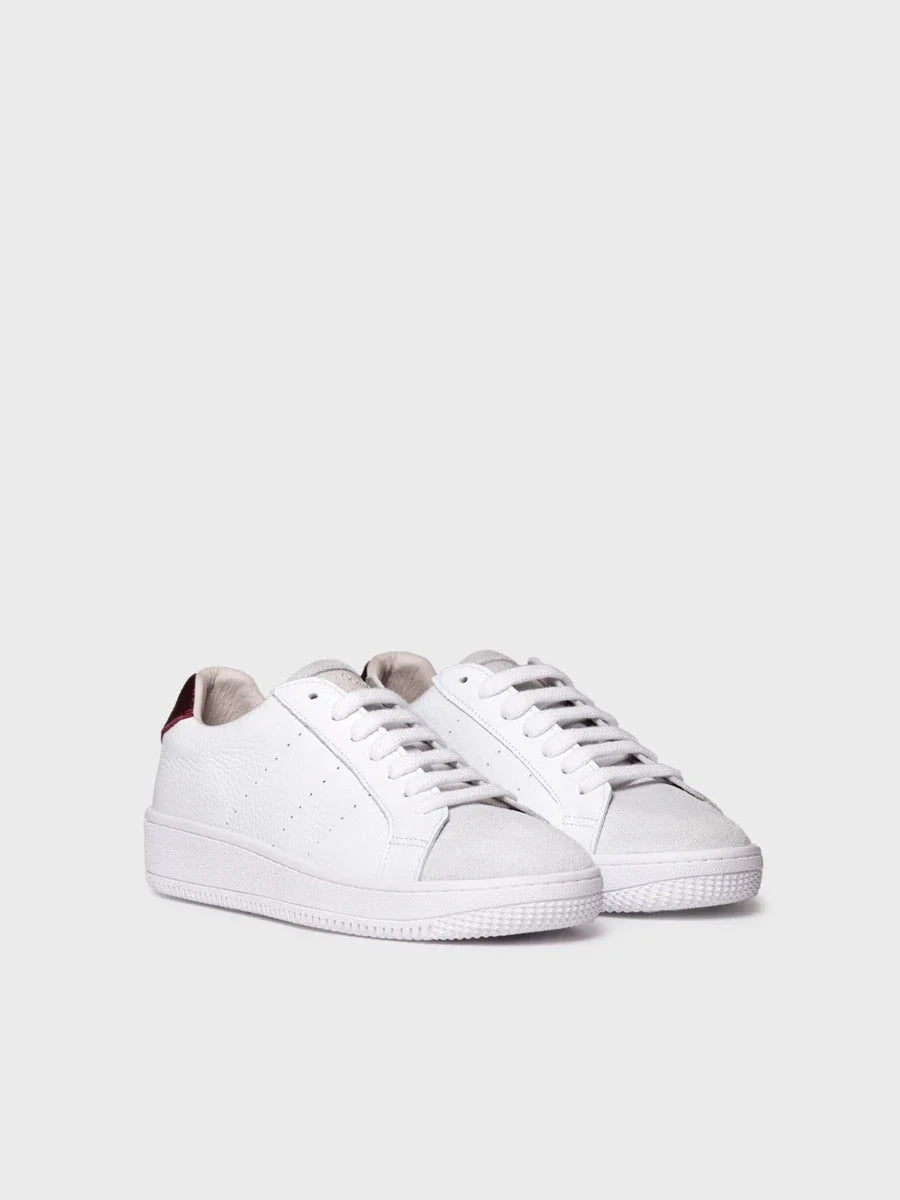 Zapatilla deportiva blanca de piel para mujer | AROA