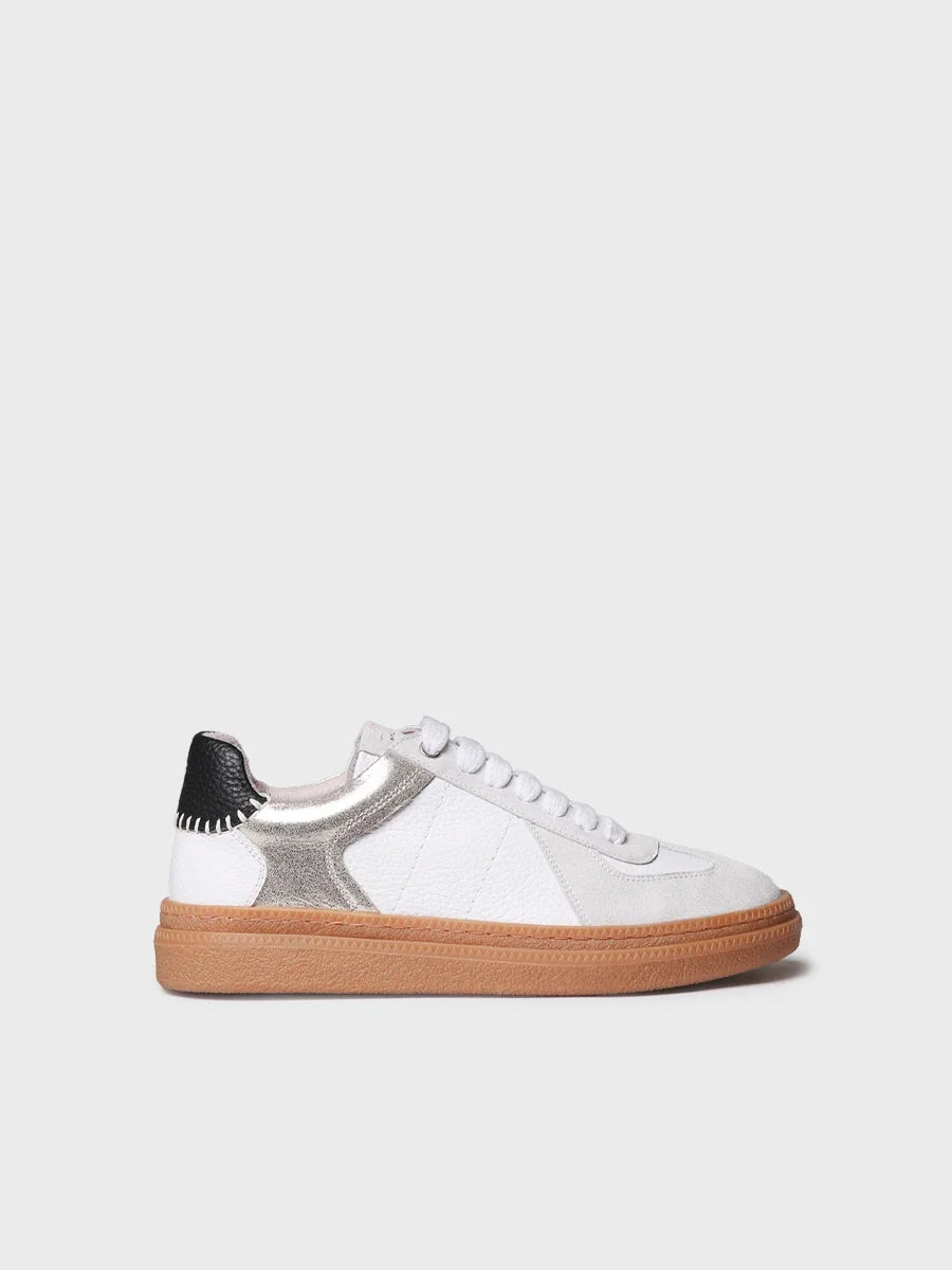 Zapatilla blanca de piel con cordones | AUREA