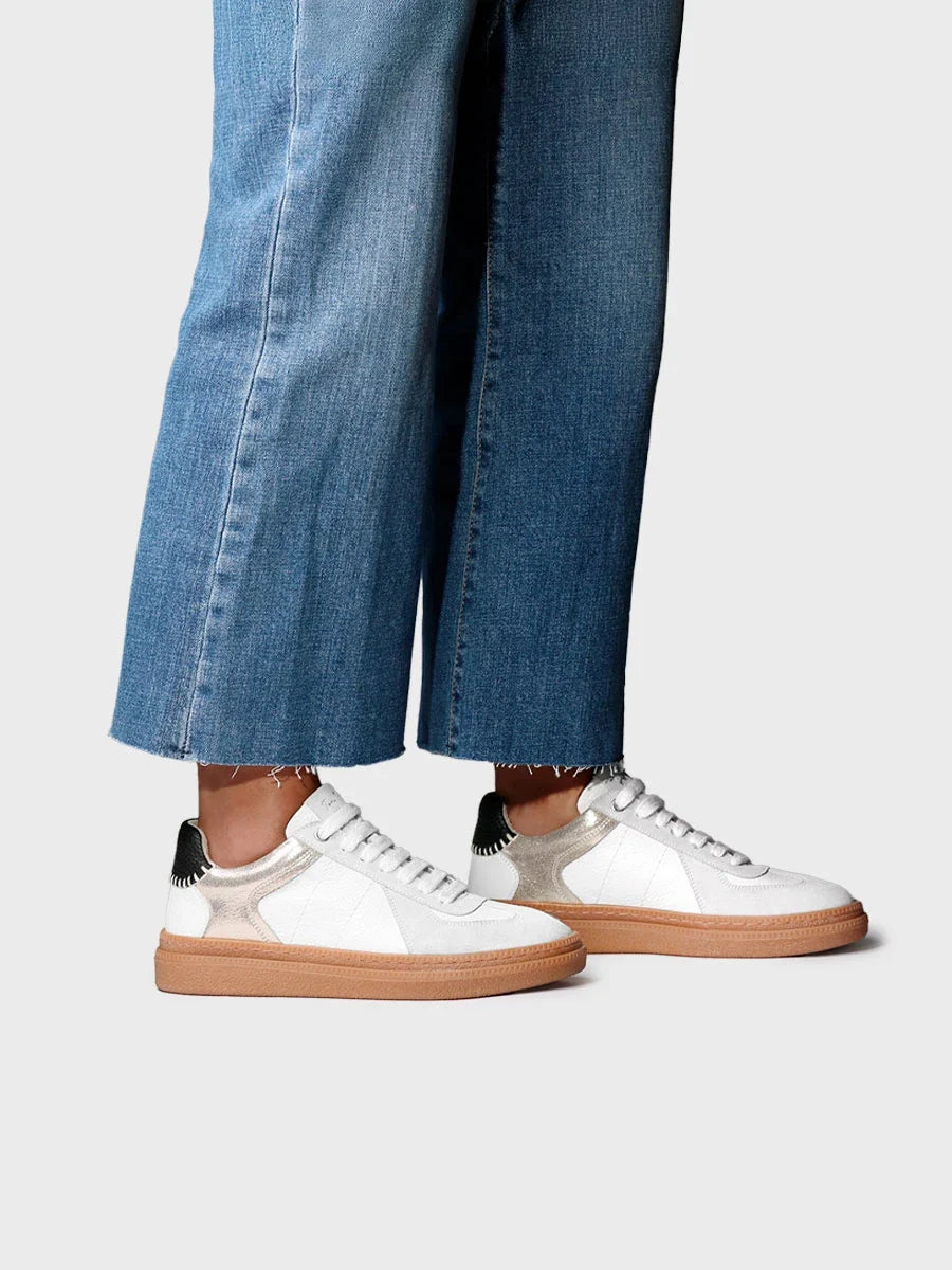 Zapatilla blanca de piel con cordones | AUREA