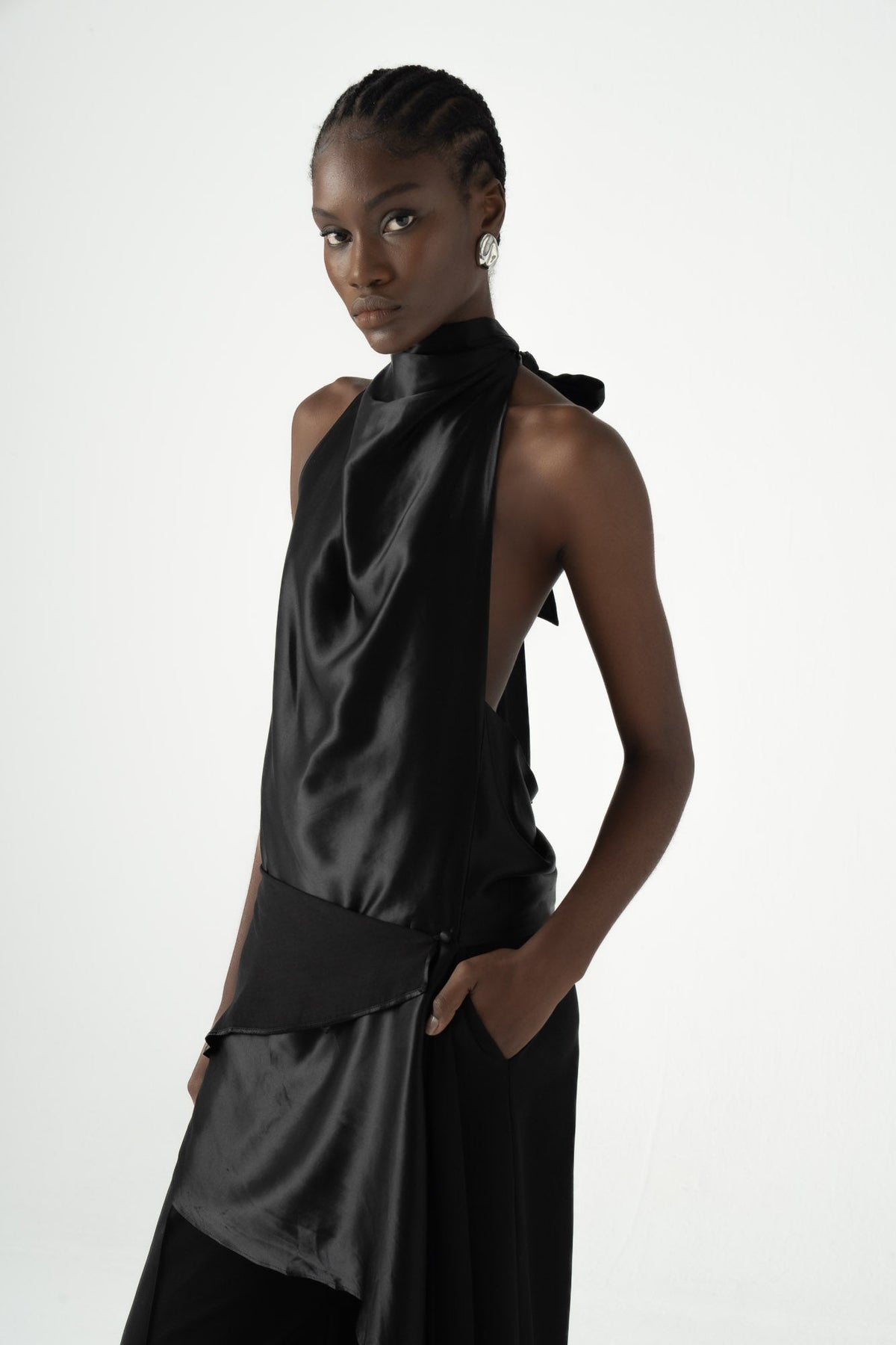 Blusa halter La Joyita en negro