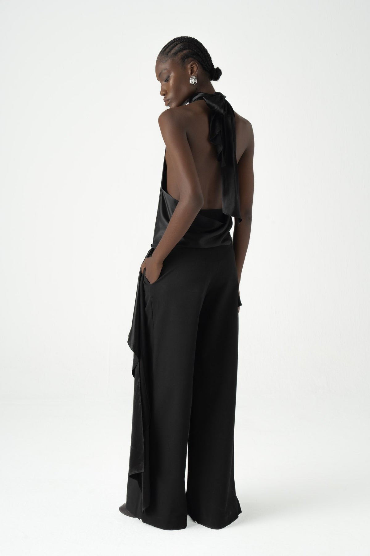Blusa halter La Joyita en negro