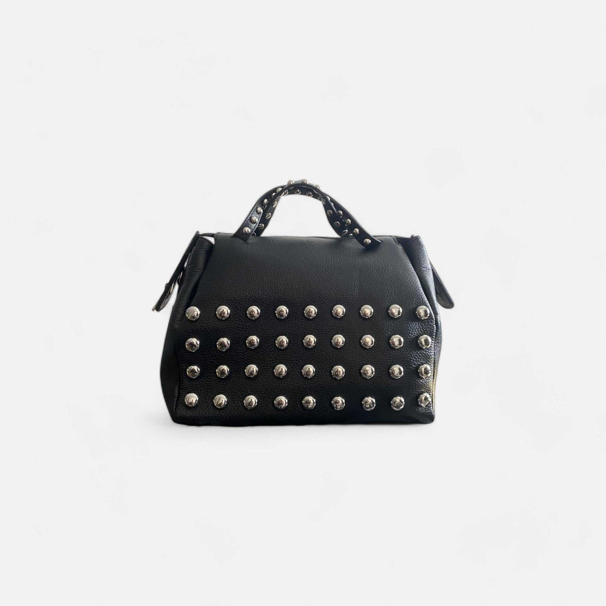 Bolso bowling BRUTAL negro de piel con tachuelas