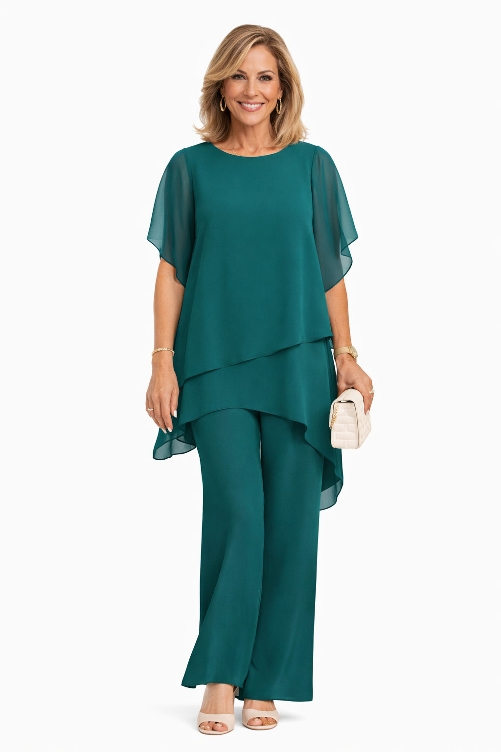 Conjunto elegante de mujer con blusa fluida y pantalón ancho