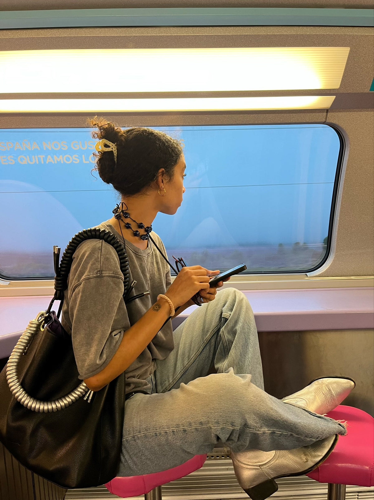 Petra Negro, bolso shopper estructurado de Olivia Mareque