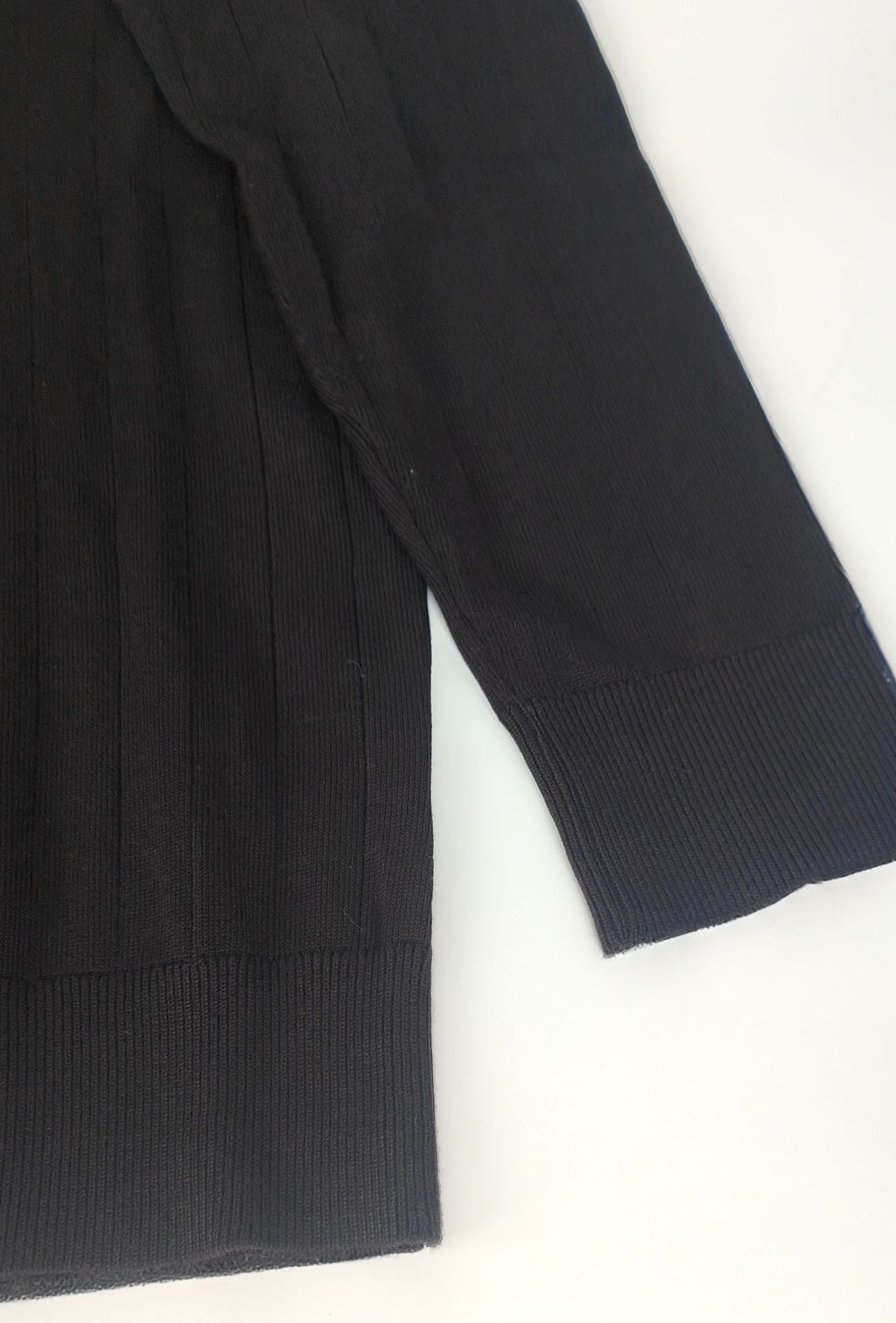 Polo de hombre Dresserd negro en punto de canalé