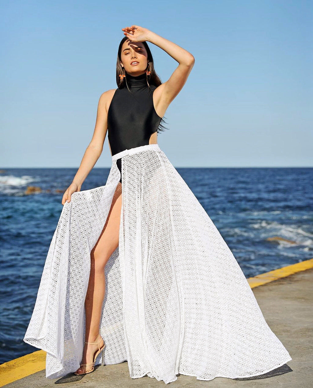 Bañador y body negro Sonya de cuello alto con cut-outs