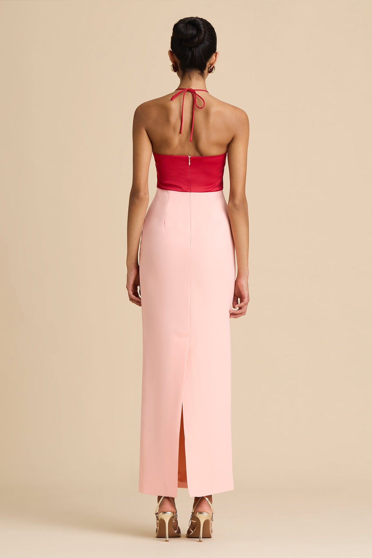 Vestido maxi Siena bicolor rojo y rosa con escote halter
