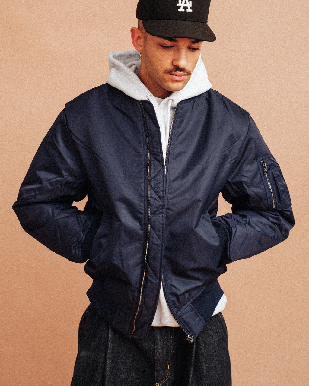 Chaqueta bomber MA-1 azul marino