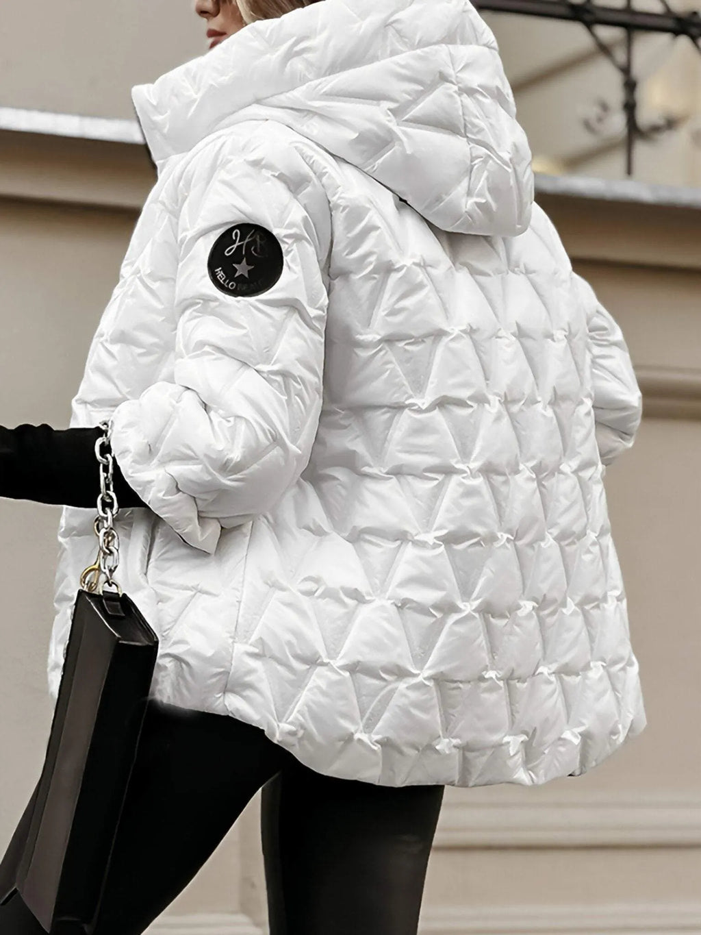 Chaqueta acolchada de mujer con capucha