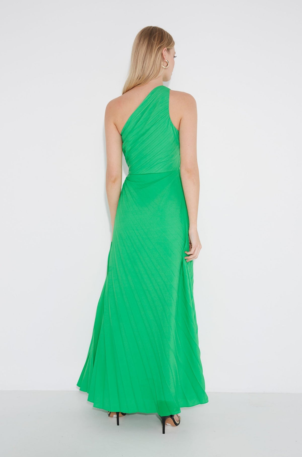 Vestido largo Azalea de un hombro en verde Barcelona