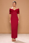 Vestido Belluno rojo Sorrento con lazo de hombros descubiertos