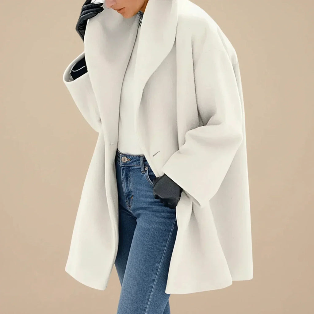 Abrigo oversize de mujer con cuello amplio de lana