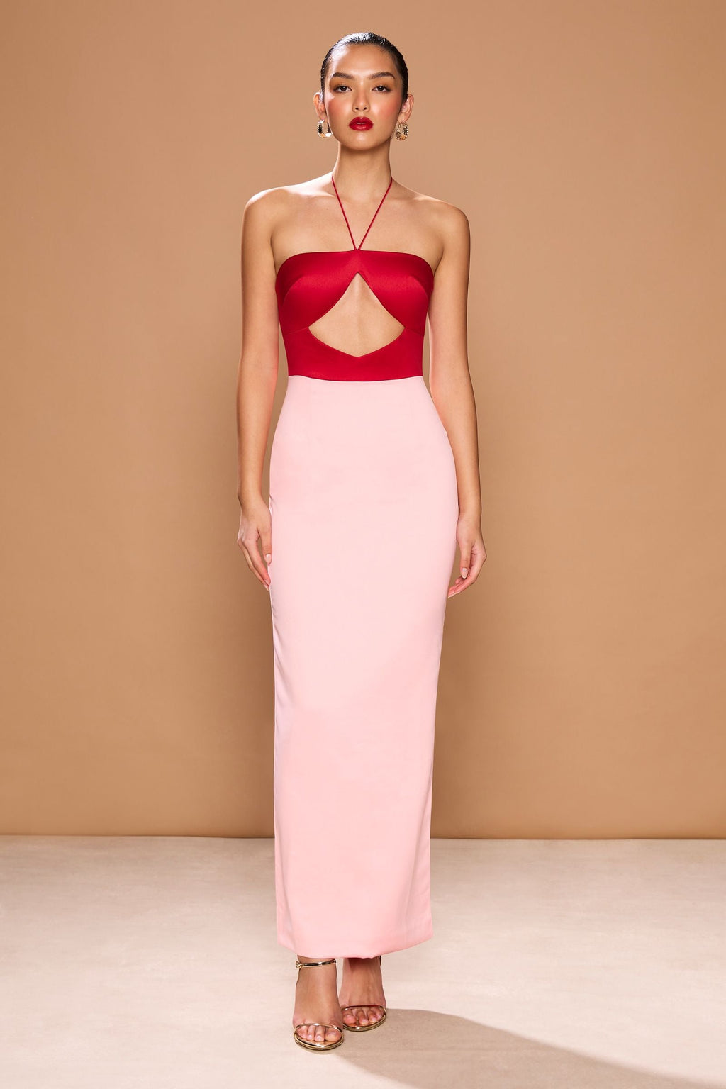 Vestido maxi Siena bicolor rojo y rosa con escote halter